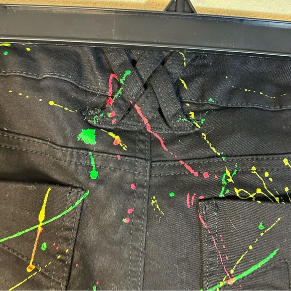 Tripp NYC Jeans Sz 9 Black Splatter Stretch Skinny Skull Rivet Punk Goth Emo Y2K - Picture 9 of 14